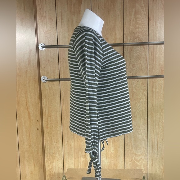 A.N.A. Sweater SZ - L - Picture 2 of 5